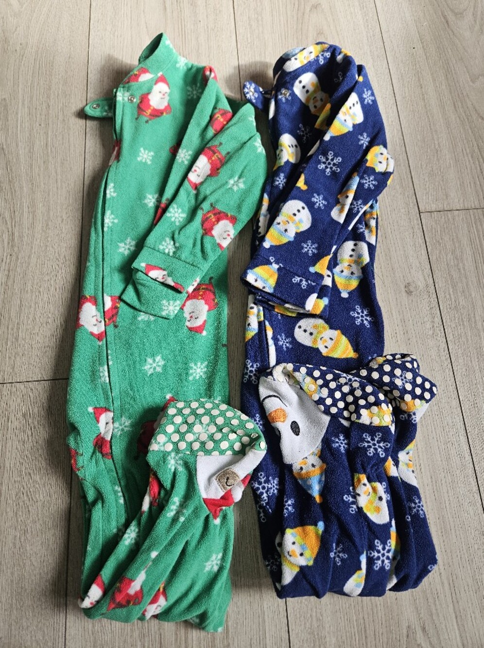 Emma & Jack Toddler Boys Set of 2 Fleece Footed Pajamas Santa Snowman 2T